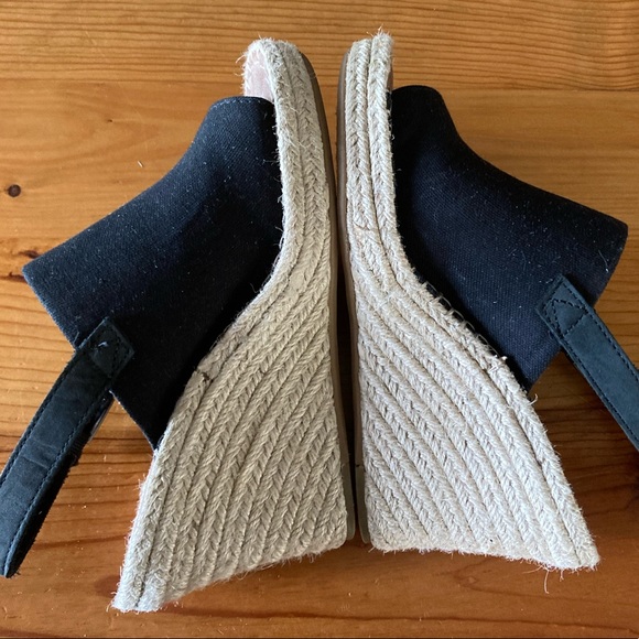 Toms women’s 7.5 espadrilles.  Excellent condition - Picture 5 of 6